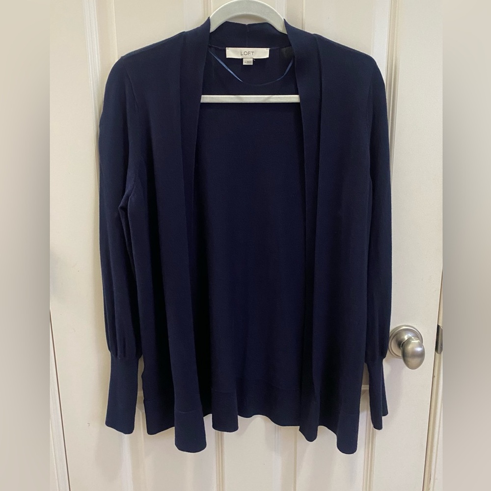 LOFT open front cardigan in navy blue. Lightweight fabric Size-Medium